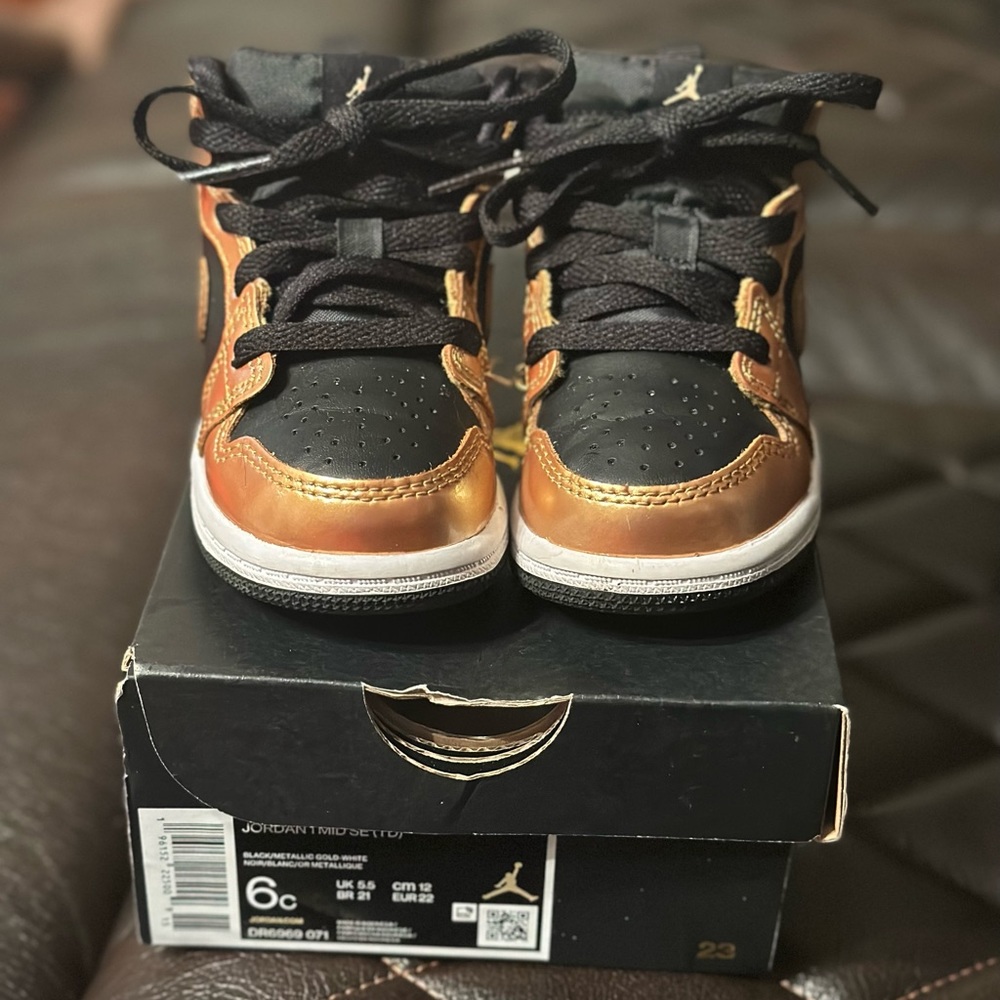 Jordan 1 6C
